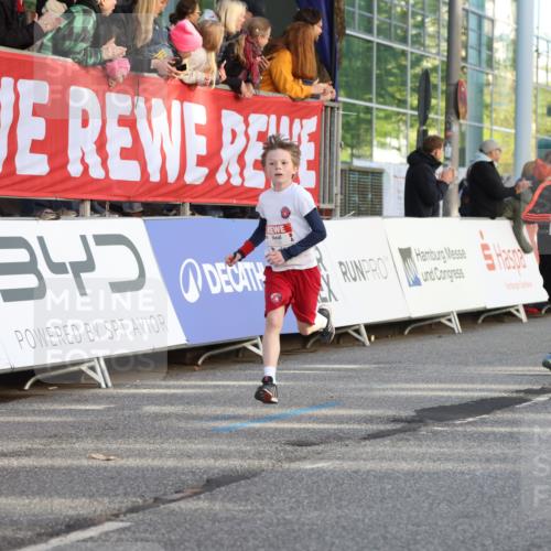 25.04.2025 - Das Zehntel Lena Gebhardt http://msf.ph/oto/7776716 26.04.2025 08:50:17 Ziel 1283, 1549, 1750, 2014, 2208, 2349, 2363, 2637, 2655, 2728, 2739, 2874, 3233, 3455, 3485, 3527 meine-sportfotos.de