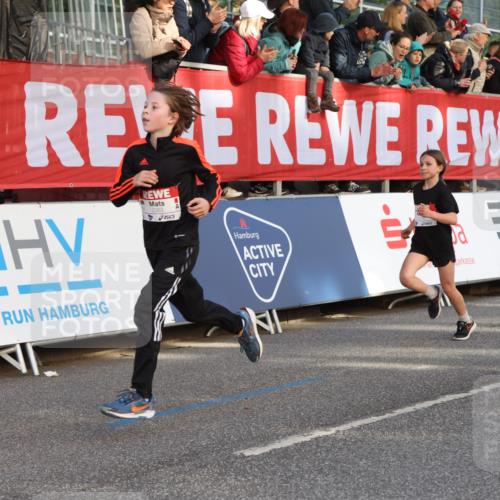 25.04.2025 - Das Zehntel Lena Gebhardt http://msf.ph/oto/7777024 26.04.2025 08:50:20 Ziel 1283, 1549, 1750, 2014, 2208, 2349, 2363, 2517, 2637, 2655, 2728, 2739, 2874, 3233, 3455, 3485, 3527, 3528 meine-sportfotos.de