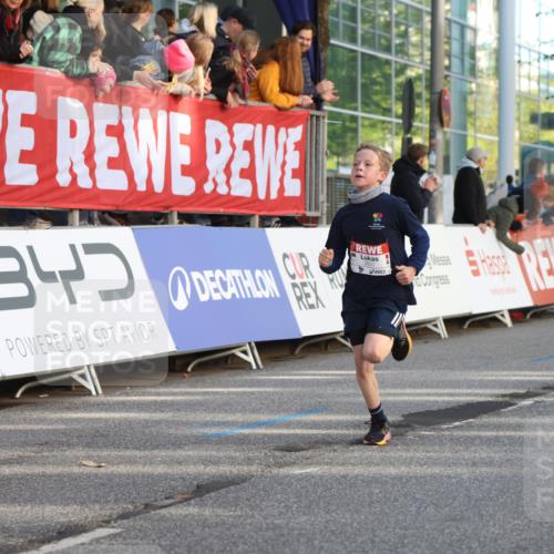 25.04.2025 - Das Zehntel Lena Gebhardt http://msf.ph/oto/7777347 26.04.2025 08:50:25 Ziel 1283, 1458, 1549, 1750, 2208, 2349, 2363, 2397, 2517, 2637, 2655, 2728, 2739, 2849, 2874, 3233, 3455, 3485, 3527, 3528, 3774, 3849 meine-sportfotos.de