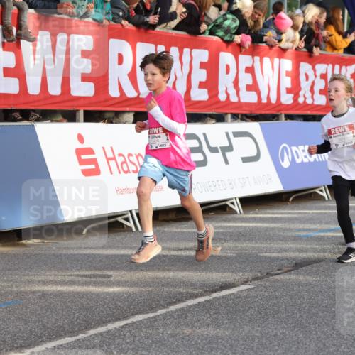 25.04.2025 - Das Zehntel Lena Gebhardt http://msf.ph/oto/7778052 26.04.2025 08:50:34 Ziel 1283, 1458, 1884, 2098, 2103, 2208, 2349, 2397, 2492, 2517, 2655, 2728, 2800, 2849, 2855, 2874, 2920, 3210, 3233, 3445, 3455, 3485, 3520, 3527, 3528, 3774, 3812, 3849, 3872 meine-sportfotos.de