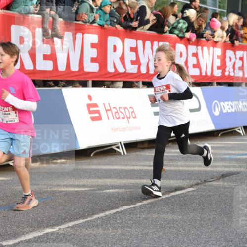 25.04.2025 - Das Zehntel Lena Gebhardt http://msf.ph/oto/7778081 26.04.2025 08:50:34 Ziel 1283, 1458, 1884, 2098, 2103, 2208, 2349, 2397, 2492, 2517, 2655, 2728, 2800, 2849, 2855, 2874, 2920, 3210, 3233, 3445, 3455, 3485, 3520, 3527, 3528, 3774, 3812, 3849, 3872 meine-sportfotos.de