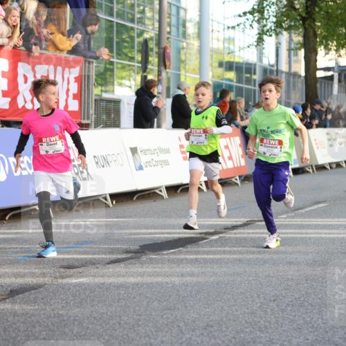 25.04.2025 - Das Zehntel Lena Gebhardt http://msf.ph/oto/7778120 26.04.2025 08:50:36 Ziel 1283, 1458, 1476, 1884, 2098, 2103, 2166, 2208, 2349, 2397, 2492, 2517, 2655, 2728, 2800, 2849, 2855, 2874, 2903, 2920, 3210, 3214, 3233, 3445, 3455, 3485, 3520, 3527, 3528, 3774, 3812, 3849, 3872 meine-sportfotos.de