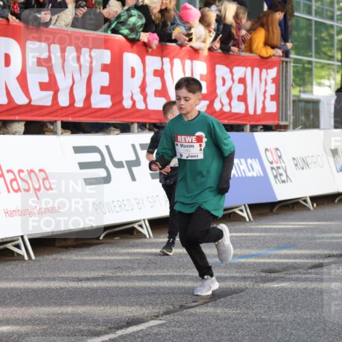 25.04.2025 - Das Zehntel Lena Gebhardt http://msf.ph/oto/7778490 26.04.2025 08:50:45 Ziel 1283, 1458, 1473, 1476, 1884, 2098, 2103, 2156, 2166, 2321, 2349, 2397, 2492, 2517, 2643, 2711, 2800, 2840, 2849, 2852, 2855, 2874, 2903, 2920, 2935, 3210, 3214, 3233, 3445, 3520, 3527, 3528, 3774, 3812, 3849, 3872 meine-sportfotos.de