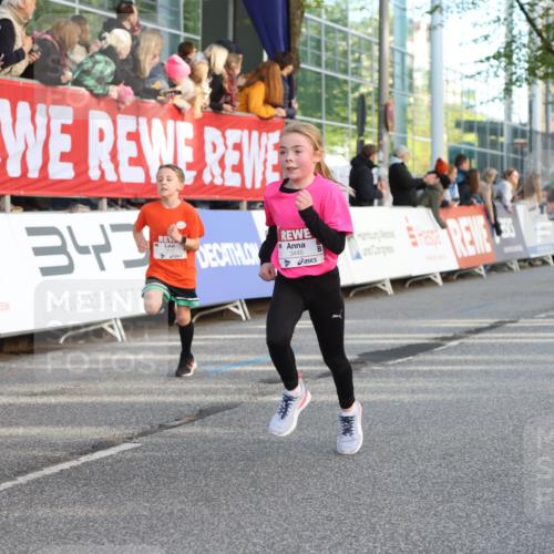 25.04.2025 - Das Zehntel Lena Gebhardt http://msf.ph/oto/7778807 26.04.2025 08:50:50 Ziel 1283, 1458, 1473, 1476, 1884, 2098, 2103, 2156, 2166, 2321, 2325, 2397, 2492, 2517, 2643, 2711, 2731, 2800, 2840, 2849, 2852, 2855, 2903, 2920, 2935, 3210, 3214, 3445, 3520, 3528, 3774, 3782, 3812, 3849, 3872 meine-sportfotos.de