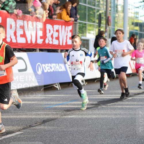 25.04.2025 - Das Zehntel Lena Gebhardt http://msf.ph/oto/7779020 26.04.2025 08:50:52 Ziel 1114, 1458, 1473, 1476, 1884, 2098, 2103, 2156, 2166, 2321, 2325, 2397, 2492, 2517, 2643, 2711, 2731, 2800, 2840, 2849, 2852, 2855, 2903, 2920, 2935, 3210, 3214, 3445, 3520, 3528, 3774, 3782, 3812, 3849, 3872 meine-sportfotos.de