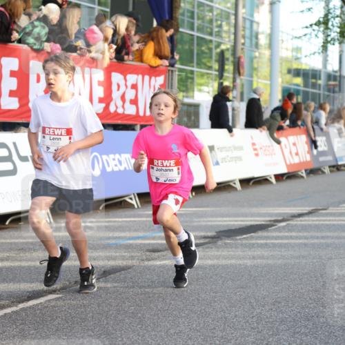 25.04.2025 - Das Zehntel Lena Gebhardt http://msf.ph/oto/7779152 26.04.2025 08:50:54 Ziel 1114, 1458, 1473, 1476, 1884, 2098, 2103, 2156, 2166, 2321, 2325, 2397, 2492, 2517, 2643, 2711, 2731, 2734, 2800, 2840, 2849, 2852, 2855, 2903, 2920, 2935, 3210, 3214, 3445, 3520, 3528, 3774, 3782, 3812, 3849, 3872 meine-sportfotos.de