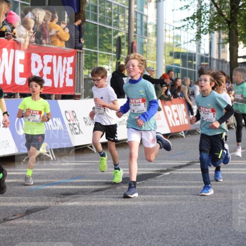25.04.2025 - Das Zehntel Lena Gebhardt http://msf.ph/oto/7779377 26.04.2025 08:51:00 Ziel 1087, 1114, 1473, 1476, 1484, 1748, 1884, 2098, 2103, 2156, 2166, 2321, 2325, 2392, 2474, 2492, 2643, 2709, 2711, 2718, 2731, 2734, 2778, 2800, 2827, 2840, 2852, 2855, 2903, 2920, 2935, 3210, 3214, 3231, 3445, 3520, 3782, 3812, 3849, 3865, 3872 meine-sportfotos.de