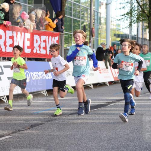 25.04.2025 - Das Zehntel Lena Gebhardt http://msf.ph/oto/7779403 26.04.2025 08:51:00 Ziel 1087, 1114, 1473, 1476, 1484, 1748, 1884, 2098, 2103, 2156, 2166, 2321, 2325, 2392, 2474, 2492, 2643, 2709, 2711, 2718, 2731, 2734, 2778, 2800, 2827, 2840, 2852, 2855, 2903, 2920, 2935, 3210, 3214, 3231, 3445, 3520, 3782, 3812, 3849, 3865, 3872 meine-sportfotos.de