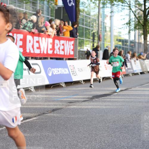 25.04.2025 - Das Zehntel Lena Gebhardt http://msf.ph/oto/7779502 26.04.2025 08:51:02 Ziel 1080, 1087, 1114, 1473, 1476, 1484, 1748, 2156, 2166, 2321, 2325, 2356, 2392, 2474, 2643, 2709, 2711, 2718, 2731, 2734, 2778, 2800, 2827, 2832, 2840, 2852, 2855, 2903, 2920, 2935, 3040, 3210, 3214, 3231, 3445, 3520, 3782, 3812, 3865, 3872 meine-sportfotos.de