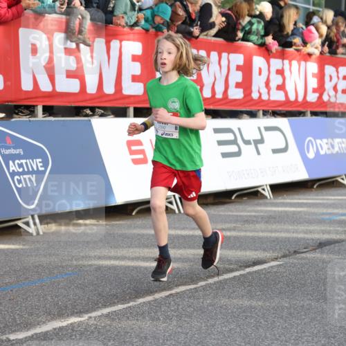 25.04.2025 - Das Zehntel Lena Gebhardt http://msf.ph/oto/7779958 26.04.2025 08:51:16 Ziel 1080, 1087, 1114, 1484, 1748, 1781, 1787, 1922, 2321, 2325, 2356, 2392, 2474, 2643, 2667, 2672, 2709, 2711, 2718, 2731, 2734, 2778, 2795, 2827, 2832, 2840, 2914, 2919, 2935, 3040, 3097, 3231, 3415, 3710, 3782, 3808, 3865 meine-sportfotos.de