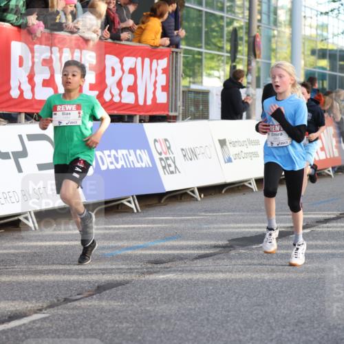 25.04.2025 - Das Zehntel Lena Gebhardt http://msf.ph/oto/7780064 26.04.2025 08:51:19 Ziel 1080, 1087, 1114, 1484, 1488, 1748, 1781, 1787, 1922, 2309, 2321, 2325, 2356, 2392, 2474, 2643, 2667, 2672, 2709, 2711, 2718, 2731, 2734, 2778, 2795, 2827, 2832, 2840, 2914, 2919, 3040, 3097, 3099, 3231, 3415, 3710, 3782, 3808, 3865 meine-sportfotos.de