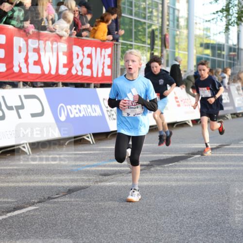 25.04.2025 - Das Zehntel Lena Gebhardt http://msf.ph/oto/7780083 26.04.2025 08:51:20 Ziel 1080, 1087, 1114, 1484, 1488, 1748, 1757, 1781, 1787, 1922, 2309, 2321, 2325, 2356, 2392, 2474, 2667, 2672, 2709, 2711, 2718, 2731, 2734, 2778, 2795, 2827, 2832, 2840, 2914, 2919, 3040, 3097, 3099, 3188, 3231, 3415, 3710, 3782, 3808, 3865 meine-sportfotos.de