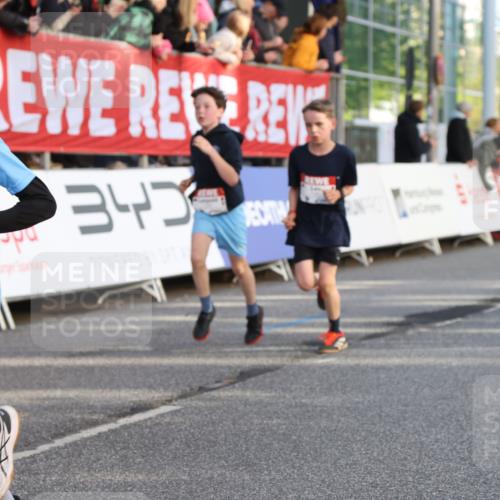 25.04.2025 - Das Zehntel Lena Gebhardt http://msf.ph/oto/7780128 26.04.2025 08:51:21 Ziel 1080, 1087, 1114, 1484, 1488, 1748, 1757, 1781, 1787, 1922, 2309, 2325, 2356, 2392, 2474, 2667, 2672, 2709, 2718, 2731, 2734, 2778, 2795, 2827, 2832, 2848, 2914, 2919, 3040, 3097, 3099, 3188, 3231, 3415, 3710, 3782, 3808, 3865, 3877 meine-sportfotos.de