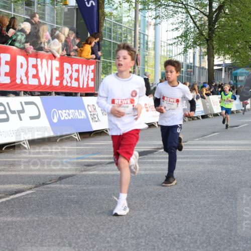25.04.2025 - Das Zehntel Lena Gebhardt http://msf.ph/oto/7780200 26.04.2025 08:51:22 Ziel 1080, 1087, 1114, 1484, 1488, 1546, 1748, 1757, 1781, 1787, 1922, 1943, 2309, 2325, 2356, 2392, 2474, 2621, 2667, 2672, 2709, 2718, 2734, 2778, 2795, 2827, 2832, 2848, 2914, 2919, 3040, 3097, 3099, 3188, 3231, 3415, 3710, 3782, 3808, 3865, 3877 meine-sportfotos.de