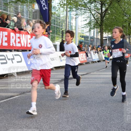 25.04.2025 - Das Zehntel Lena Gebhardt http://msf.ph/oto/7780229 26.04.2025 08:51:22 Ziel 1080, 1087, 1114, 1484, 1488, 1546, 1748, 1757, 1781, 1787, 1922, 1943, 2309, 2325, 2356, 2392, 2474, 2621, 2667, 2672, 2709, 2718, 2734, 2778, 2795, 2827, 2832, 2848, 2914, 2919, 3040, 3097, 3099, 3188, 3231, 3415, 3710, 3782, 3808, 3865, 3877 meine-sportfotos.de