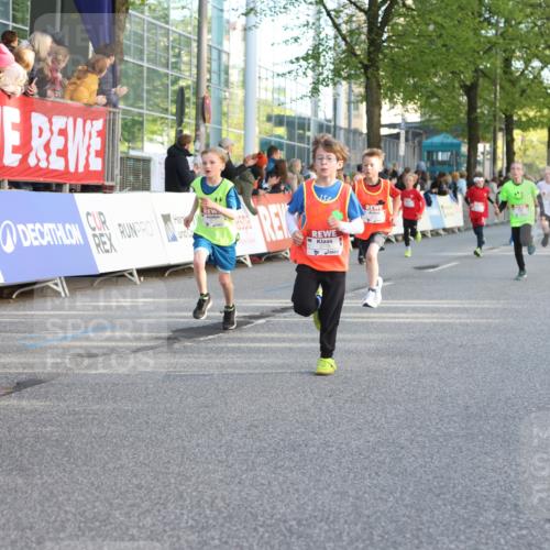 25.04.2025 - Das Zehntel Lena Gebhardt http://msf.ph/oto/7780311 26.04.2025 08:51:24 Ziel 1080, 1087, 1114, 1484, 1488, 1546, 1748, 1757, 1781, 1787, 1922, 1943, 2010, 2309, 2356, 2392, 2474, 2621, 2667, 2672, 2709, 2718, 2734, 2778, 2795, 2827, 2832, 2848, 2853, 2914, 2919, 3040, 3049, 3097, 3099, 3188, 3231, 3415, 3710, 3782, 3808, 3865, 3877 meine-sportfotos.de