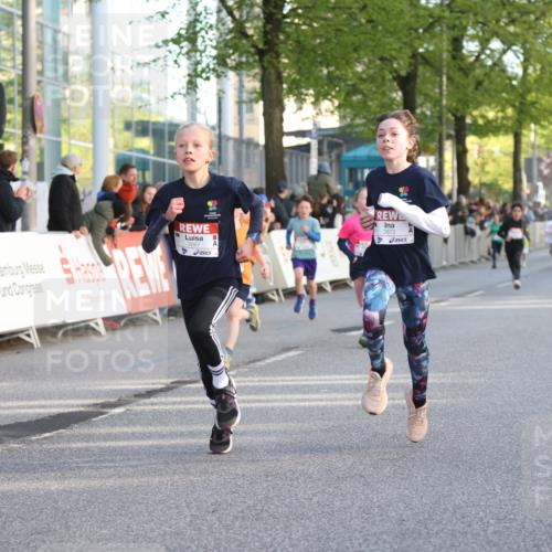 25.04.2025 - Das Zehntel Lena Gebhardt http://msf.ph/oto/7780639 26.04.2025 08:51:33 Ziel 1080, 1087, 1113, 1177, 1488, 1546, 1748, 1757, 1781, 1787, 1922, 1943, 2010, 2213, 2309, 2348, 2356, 2392, 2474, 2505, 2621, 2644, 2667, 2672, 2684, 2700, 2718, 2779, 2795, 2827, 2832, 2848, 2853, 2907, 2914, 2919, 2960, 2975, 3040, 3049, 3066, 3097, 3099, 3188, 3231, 3415, 3486, 3538, 3710, 3808, 3877 meine-sportfotos.de