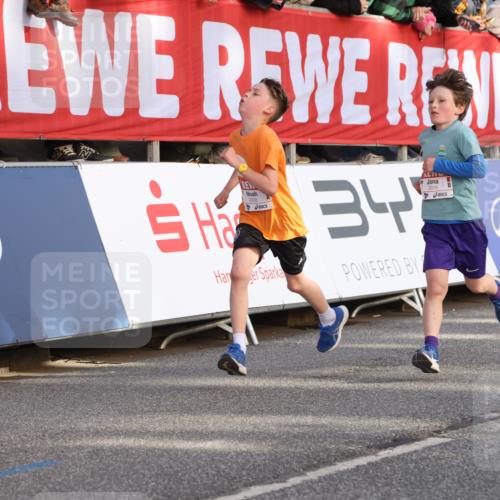 25.04.2025 - Das Zehntel Lena Gebhardt http://msf.ph/oto/7780826 26.04.2025 08:51:37 Ziel 1112, 1113, 1171, 1177, 1488, 1546, 1621, 1757, 1781, 1787, 1922, 1943, 2010, 2213, 2309, 2348, 2481, 2505, 2621, 2644, 2667, 2672, 2684, 2700, 2779, 2795, 2848, 2853, 2907, 2914, 2919, 2960, 2975, 3040, 3049, 3066, 3097, 3099, 3188, 3415, 3486, 3538, 3710, 3808, 3856, 3873, 3877 meine-sportfotos.de