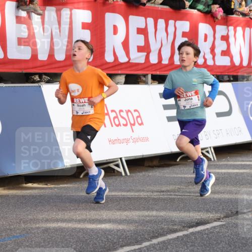 25.04.2025 - Das Zehntel Lena Gebhardt http://msf.ph/oto/7780845 26.04.2025 08:51:38 Ziel 1112, 1113, 1171, 1177, 1488, 1546, 1621, 1757, 1781, 1787, 1922, 1943, 2010, 2213, 2309, 2348, 2481, 2505, 2621, 2644, 2667, 2672, 2684, 2700, 2779, 2795, 2848, 2853, 2907, 2914, 2919, 2960, 2975, 3049, 3066, 3097, 3099, 3188, 3415, 3486, 3538, 3710, 3808, 3856, 3873, 3877 meine-sportfotos.de