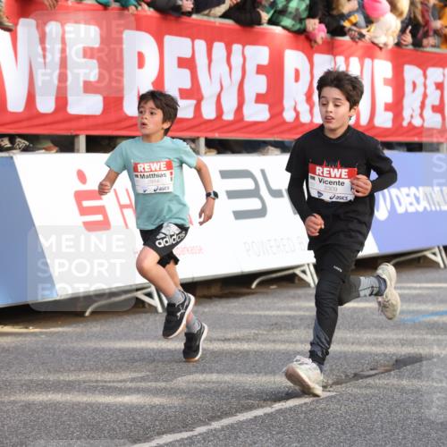 25.04.2025 - Das Zehntel Lena Gebhardt http://msf.ph/oto/7780975 26.04.2025 08:51:40 Ziel 1112, 1113, 1171, 1177, 1488, 1546, 1621, 1757, 1781, 1787, 1922, 1943, 2010, 2213, 2309, 2348, 2481, 2505, 2621, 2644, 2667, 2672, 2684, 2700, 2779, 2795, 2848, 2853, 2907, 2914, 2919, 2960, 2975, 3049, 3066, 3097, 3099, 3188, 3415, 3486, 3538, 3710, 3808, 3856, 3873, 3877 meine-sportfotos.de