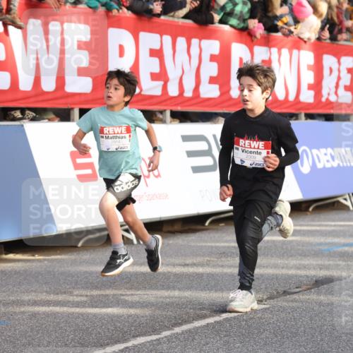 25.04.2025 - Das Zehntel Lena Gebhardt http://msf.ph/oto/7780984 26.04.2025 08:51:40 Ziel 1112, 1113, 1171, 1177, 1488, 1546, 1621, 1757, 1781, 1787, 1922, 1943, 2010, 2213, 2309, 2348, 2481, 2505, 2621, 2644, 2667, 2672, 2684, 2700, 2779, 2795, 2848, 2853, 2907, 2914, 2919, 2960, 2975, 3049, 3066, 3097, 3099, 3188, 3415, 3486, 3538, 3710, 3808, 3856, 3873, 3877 meine-sportfotos.de