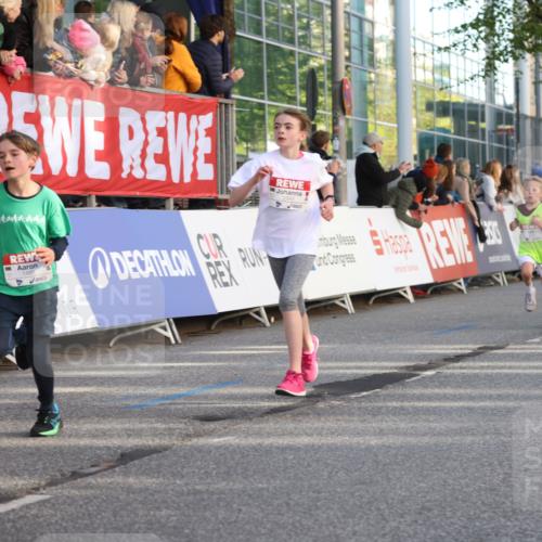 25.04.2025 - Das Zehntel Lena Gebhardt http://msf.ph/oto/7781176 26.04.2025 08:51:44 Ziel 1112, 1113, 1171, 1177, 1488, 1546, 1621, 1757, 1788, 1922, 1943, 2010, 2213, 2309, 2348, 2481, 2505, 2621, 2644, 2684, 2700, 2779, 2848, 2853, 2907, 2914, 2919, 2960, 2975, 3049, 3066, 3097, 3099, 3188, 3415, 3486, 3538, 3720, 3808, 3856, 3873, 3877 meine-sportfotos.de