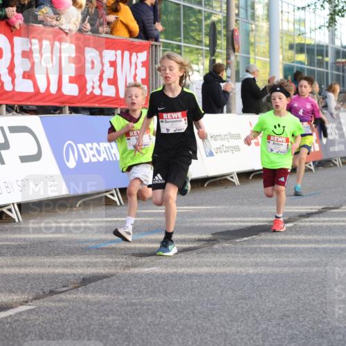 25.04.2025 - Das Zehntel Lena Gebhardt http://msf.ph/oto/7781227 26.04.2025 08:51:45 Ziel 1112, 1113, 1171, 1177, 1488, 1546, 1621, 1757, 1788, 1922, 1943, 2010, 2213, 2309, 2348, 2481, 2505, 2621, 2644, 2684, 2700, 2779, 2848, 2853, 2907, 2914, 2919, 2960, 2975, 3049, 3066, 3097, 3099, 3188, 3415, 3486, 3538, 3720, 3808, 3856, 3873, 3877 meine-sportfotos.de