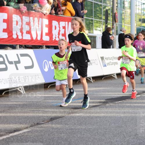 25.04.2025 - Das Zehntel Lena Gebhardt http://msf.ph/oto/7781244 26.04.2025 08:51:45 Ziel 1112, 1113, 1171, 1177, 1488, 1546, 1621, 1757, 1788, 1922, 1943, 2010, 2213, 2309, 2348, 2481, 2505, 2621, 2644, 2684, 2700, 2779, 2848, 2853, 2907, 2914, 2919, 2960, 2975, 3049, 3066, 3097, 3099, 3188, 3415, 3486, 3538, 3720, 3808, 3856, 3873, 3877 meine-sportfotos.de