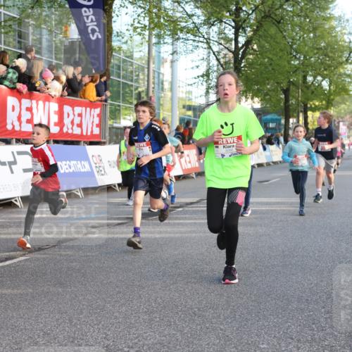 25.04.2025 - Das Zehntel Lena Gebhardt http://msf.ph/oto/7781544 26.04.2025 08:51:51 Ziel 1112, 1113, 1171, 1177, 1208, 1232, 1488, 1546, 1621, 1654, 1757, 1788, 1939, 1943, 2010, 2015, 2213, 2309, 2348, 2481, 2505, 2621, 2644, 2684, 2700, 2779, 2848, 2853, 2907, 2914, 2960, 2975, 3049, 3060, 3066, 3099, 3188, 3404, 3450, 3486, 3516, 3530, 3538, 3595, 3720, 3856, 3873, 3877 meine-sportfotos.de