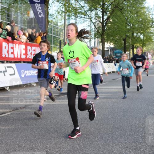 25.04.2025 - Das Zehntel Lena Gebhardt http://msf.ph/oto/7781553 26.04.2025 08:51:51 Ziel 1112, 1113, 1171, 1177, 1208, 1232, 1488, 1546, 1621, 1654, 1757, 1788, 1939, 1943, 2010, 2015, 2213, 2309, 2348, 2481, 2505, 2621, 2644, 2684, 2700, 2779, 2848, 2853, 2907, 2914, 2960, 2975, 3049, 3060, 3066, 3099, 3188, 3404, 3450, 3486, 3516, 3530, 3538, 3595, 3720, 3856, 3873, 3877 meine-sportfotos.de