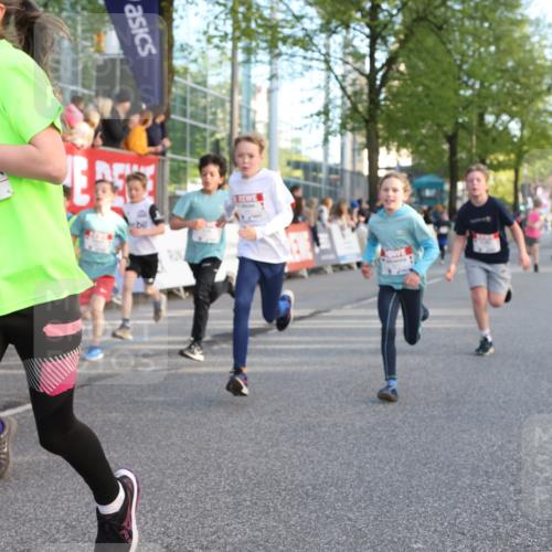 25.04.2025 - Das Zehntel Lena Gebhardt http://msf.ph/oto/7781571 26.04.2025 08:51:52 Ziel 1112, 1113, 1171, 1177, 1208, 1232, 1488, 1546, 1621, 1654, 1757, 1788, 1939, 1943, 2010, 2015, 2213, 2309, 2348, 2481, 2505, 2621, 2644, 2684, 2700, 2779, 2848, 2853, 2907, 2960, 2975, 3049, 3060, 3066, 3099, 3188, 3404, 3450, 3486, 3516, 3530, 3538, 3595, 3720, 3856, 3873, 3877 meine-sportfotos.de