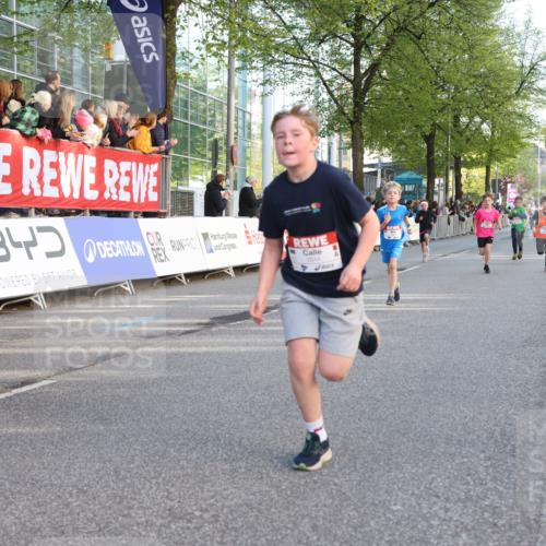 25.04.2025 - Das Zehntel Lena Gebhardt http://msf.ph/oto/7781668 26.04.2025 08:51:53 Ziel 1112, 1113, 1171, 1177, 1208, 1232, 1488, 1546, 1621, 1654, 1757, 1788, 1939, 1943, 2010, 2015, 2149, 2213, 2309, 2348, 2481, 2505, 2621, 2644, 2684, 2700, 2779, 2848, 2853, 2907, 2960, 2975, 3049, 3060, 3066, 3099, 3188, 3404, 3450, 3486, 3516, 3530, 3538, 3595, 3720, 3856, 3873, 3877 meine-sportfotos.de