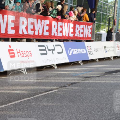 25.04.2025 - Das Zehntel Lena Gebhardt http://msf.ph/oto/7782064 26.04.2025 08:52:02 Ziel 1112, 1113, 1166, 1171, 1176, 1188, 1207, 1208, 1232, 1245, 1621, 1654, 1788, 1939, 2015, 2023, 2149, 2161, 2216, 2348, 2355, 2481, 2505, 2644, 2700, 2779, 2886, 2975, 3060, 3066, 3160, 3161, 3212, 3404, 3407, 3450, 3486, 3496, 3516, 3530, 3538, 3595, 3720, 3856, 3873 meine-sportfotos.de