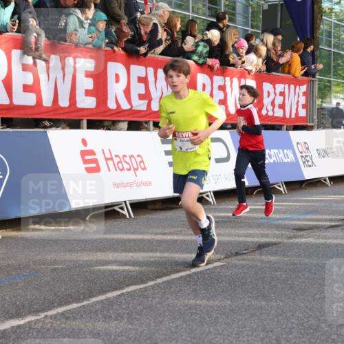 25.04.2025 - Das Zehntel Lena Gebhardt http://msf.ph/oto/7782218 26.04.2025 08:52:06 Ziel 1112, 1113, 1166, 1171, 1176, 1188, 1207, 1208, 1232, 1245, 1621, 1654, 1788, 1939, 2015, 2023, 2149, 2161, 2216, 2355, 2364, 2481, 2859, 2886, 3060, 3160, 3161, 3212, 3404, 3407, 3450, 3486, 3496, 3516, 3530, 3538, 3595, 3720, 3822, 3856, 3873 meine-sportfotos.de