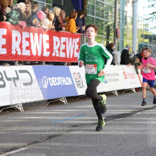 25.04.2025 - Das Zehntel Lena Gebhardt http://msf.ph/oto/7782363 26.04.2025 08:52:11 Ziel 1112, 1122, 1166, 1176, 1188, 1207, 1208, 1232, 1245, 1418, 1654, 1788, 1939, 1979, 2015, 2023, 2029, 2149, 2161, 2216, 2355, 2364, 2804, 2859, 2886, 3060, 3160, 3161, 3171, 3212, 3404, 3407, 3450, 3496, 3516, 3530, 3595, 3720, 3822, 3873 meine-sportfotos.de