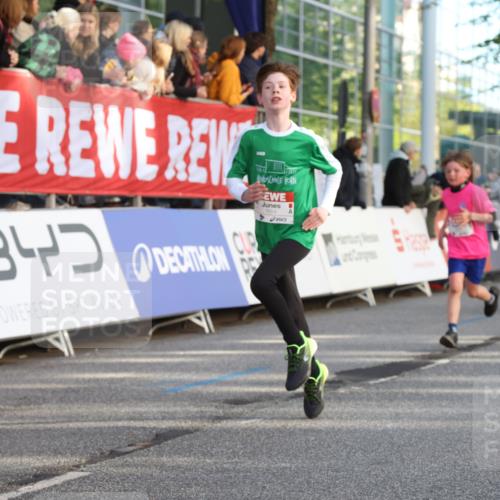 25.04.2025 - Das Zehntel Lena Gebhardt http://msf.ph/oto/7782372 26.04.2025 08:52:11 Ziel 1112, 1122, 1166, 1176, 1188, 1207, 1208, 1232, 1245, 1418, 1654, 1788, 1939, 1979, 2015, 2023, 2029, 2149, 2161, 2216, 2355, 2364, 2804, 2859, 2886, 3060, 3160, 3161, 3171, 3212, 3404, 3407, 3450, 3496, 3516, 3530, 3595, 3720, 3822, 3873 meine-sportfotos.de