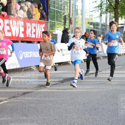 25.04.2025 - Das Zehntel Lena Gebhardt http://msf.ph/oto/7782491 26.04.2025 08:52:14 Ziel 1122, 1127, 1166, 1176, 1188, 1207, 1208, 1232, 1245, 1418, 1654, 1788, 1939, 1979, 2015, 2023, 2029, 2149, 2161, 2216, 2355, 2364, 2804, 2859, 2886, 3060, 3160, 3161, 3171, 3212, 3404, 3407, 3450, 3496, 3516, 3530, 3595, 3720, 3822 meine-sportfotos.de