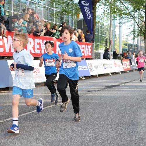 25.04.2025 - Das Zehntel Lena Gebhardt http://msf.ph/oto/7782550 26.04.2025 08:52:15 Ziel 1122, 1127, 1166, 1176, 1188, 1207, 1208, 1232, 1245, 1418, 1654, 1788, 1939, 1979, 2015, 2023, 2029, 2149, 2161, 2216, 2355, 2364, 2804, 2859, 2886, 3060, 3085, 3160, 3161, 3171, 3212, 3404, 3407, 3450, 3496, 3516, 3530, 3595, 3720, 3822 meine-sportfotos.de