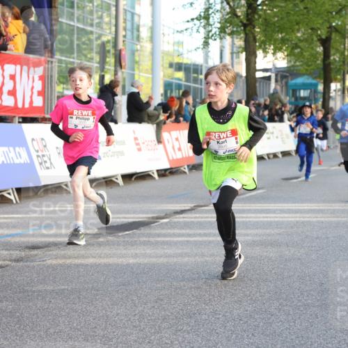 25.04.2025 - Das Zehntel Lena Gebhardt http://msf.ph/oto/7782596 26.04.2025 08:52:16 Ziel 1122, 1127, 1166, 1176, 1188, 1207, 1208, 1232, 1245, 1418, 1654, 1788, 1939, 1979, 2015, 2023, 2029, 2149, 2161, 2216, 2355, 2364, 2804, 2859, 2886, 3060, 3085, 3160, 3161, 3171, 3212, 3404, 3407, 3450, 3496, 3516, 3530, 3595, 3720, 3822 meine-sportfotos.de