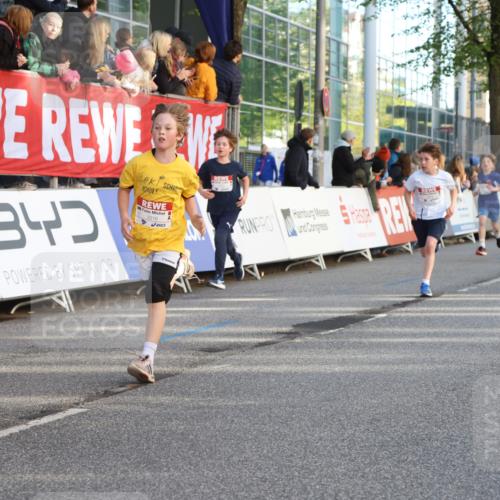 25.04.2025 - Das Zehntel Lena Gebhardt http://msf.ph/oto/7783042 26.04.2025 08:52:26 Ziel 1108, 1122, 1127, 1166, 1176, 1188, 1207, 1245, 1418, 1752, 1761, 1979, 2023, 2029, 2149, 2161, 2187, 2216, 2275, 2355, 2364, 2464, 2500, 2804, 2859, 2886, 3060, 3063, 3085, 3088, 3102, 3160, 3161, 3171, 3212, 3225, 3407, 3467, 3496, 3499, 3516, 3530, 3822, 3884, 3944 meine-sportfotos.de