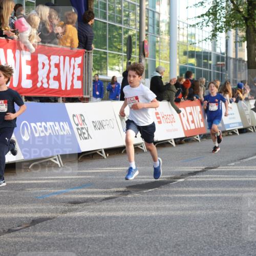 25.04.2025 - Das Zehntel Lena Gebhardt http://msf.ph/oto/7783068 26.04.2025 08:52:27 Ziel 1108, 1122, 1127, 1166, 1176, 1188, 1207, 1245, 1418, 1752, 1761, 1979, 2023, 2029, 2149, 2161, 2187, 2216, 2275, 2355, 2364, 2464, 2500, 2804, 2859, 2886, 3063, 3085, 3088, 3102, 3160, 3161, 3171, 3178, 3212, 3225, 3407, 3467, 3496, 3499, 3822, 3884, 3944 meine-sportfotos.de