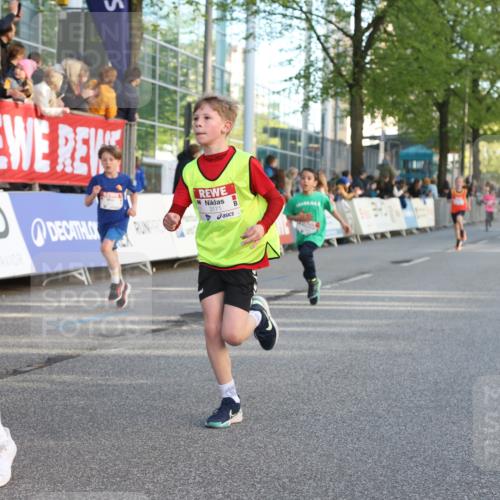 25.04.2025 - Das Zehntel Lena Gebhardt http://msf.ph/oto/7783166 26.04.2025 08:52:29 Ziel 1108, 1122, 1127, 1166, 1176, 1188, 1207, 1245, 1418, 1568, 1752, 1761, 1979, 2023, 2029, 2161, 2187, 2216, 2275, 2355, 2364, 2464, 2500, 2804, 2859, 2886, 3063, 3085, 3088, 3102, 3160, 3161, 3171, 3178, 3212, 3225, 3407, 3462, 3467, 3496, 3499, 3592, 3603, 3617, 3822, 3884, 3921, 3944 meine-sportfotos.de