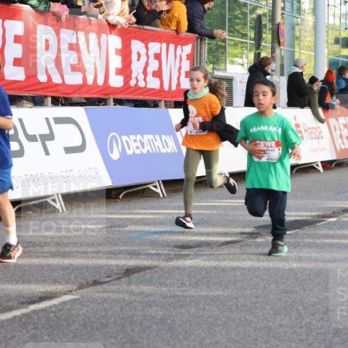 25.04.2025 - Das Zehntel Lena Gebhardt http://msf.ph/oto/7783201 26.04.2025 08:52:30 Ziel 1108, 1122, 1127, 1166, 1176, 1188, 1245, 1418, 1568, 1752, 1761, 1979, 2023, 2029, 2187, 2216, 2275, 2355, 2364, 2464, 2500, 2804, 2859, 2886, 3063, 3085, 3088, 3102, 3160, 3161, 3171, 3178, 3212, 3225, 3407, 3462, 3467, 3496, 3499, 3592, 3603, 3617, 3822, 3884, 3921, 3944 meine-sportfotos.de