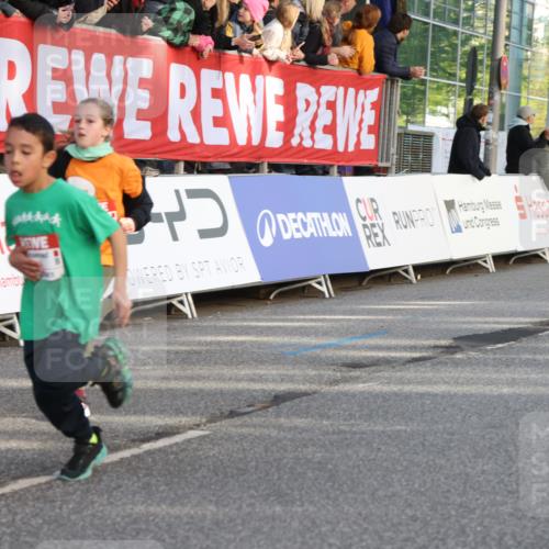 25.04.2025 - Das Zehntel Lena Gebhardt http://msf.ph/oto/7783257 26.04.2025 08:52:31 Ziel 1108, 1122, 1127, 1166, 1176, 1188, 1418, 1568, 1752, 1761, 1979, 2023, 2029, 2187, 2216, 2275, 2355, 2364, 2464, 2500, 2804, 2859, 2886, 3063, 3085, 3088, 3102, 3160, 3161, 3171, 3178, 3212, 3225, 3407, 3409, 3462, 3467, 3496, 3499, 3592, 3603, 3617, 3822, 3884, 3921, 3944 meine-sportfotos.de