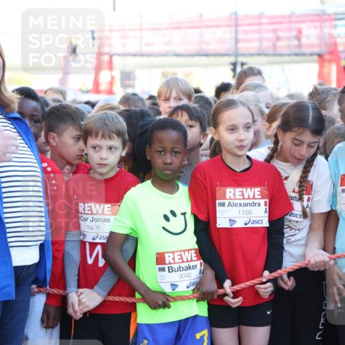 25.04.2025 - Das Zehntel Lena Gebhardt http://msf.ph/oto/7798084 26.04.2025 07:28:12 Allgemein zum Event 1926, 3042, 3042, 1188 meine-sportfotos.de