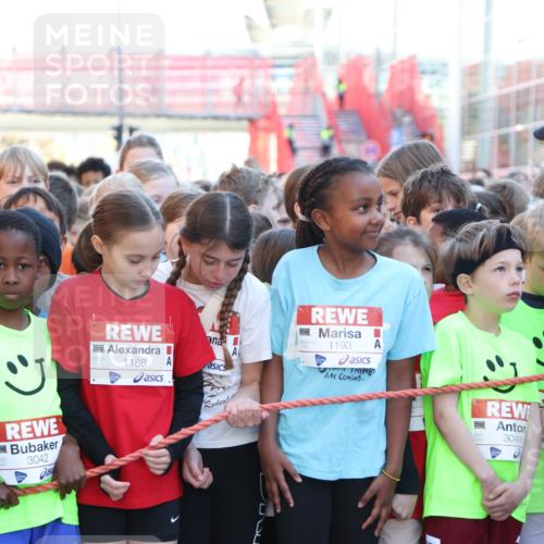 25.04.2025 - Das Zehntel Lena Gebhardt http://msf.ph/oto/7798095 26.04.2025 07:28:13 Allgemein zum Event 3042, 7, 1188, 1193, 3049 meine-sportfotos.de
