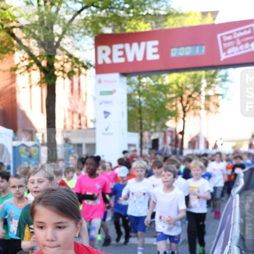25.04.2025 - Das Zehntel Lena Gebhardt http://msf.ph/oto/7798383 26.04.2025 07:32:05 Allgemein zum Event 1771, 18, 0, 00, 11 meine-sportfotos.de