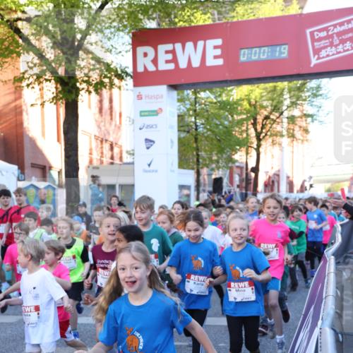25.04.2025 - Das Zehntel Lena Gebhardt http://msf.ph/oto/7798555 26.04.2025 07:32:13 Allgemein zum Event 0, 00, 19, 2311 meine-sportfotos.de