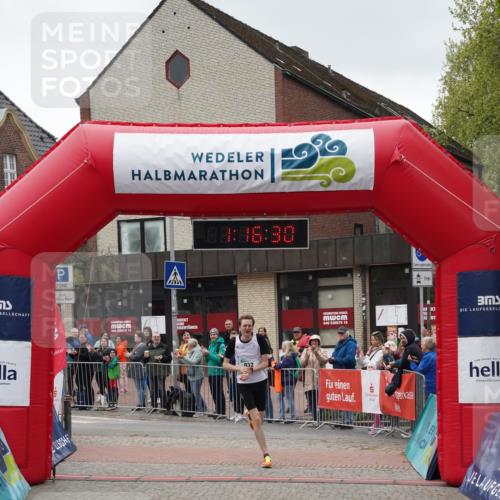 04.05.2025 - 8. Wedeler Halbmarathon Felixshl http://msf.ph/oto/7815172 04.05.2025 11:16:28 Ziel 932 meine-sportfotos.de