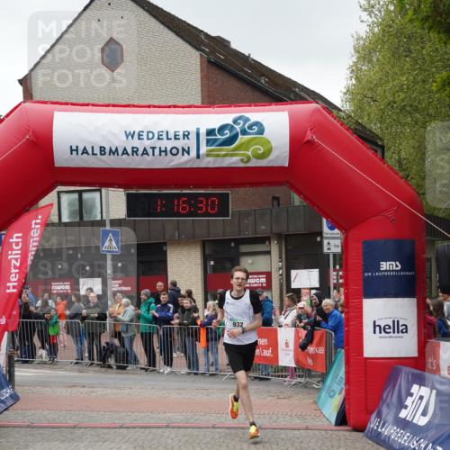 04.05.2025 - 8. Wedeler Halbmarathon Felixshl http://msf.ph/oto/7815176 04.05.2025 11:16:28 Ziel 932 meine-sportfotos.de